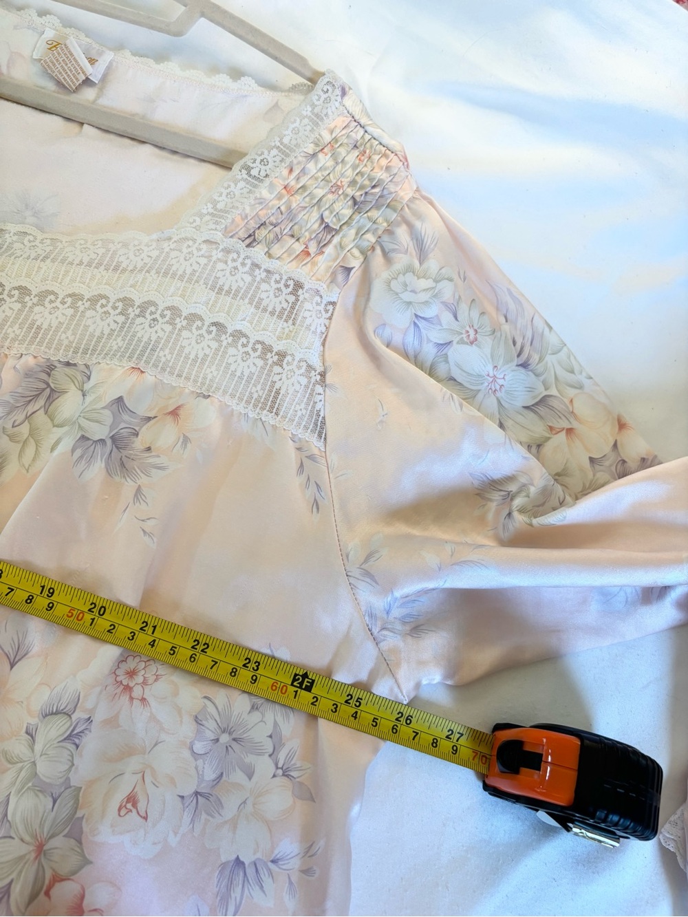 Vintage Floral Satin Lace-Trim grannycore nightgown size 3X - Picture 5 of 6